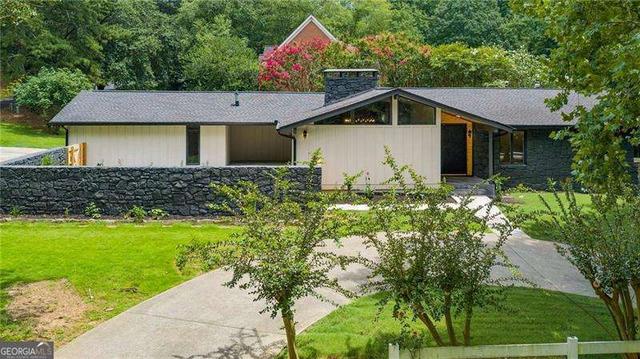 5435 High Point Rd, Sandy Springs, GA 30342