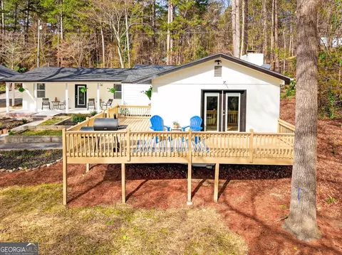2439 Lakeshore Dr NE, Conyers, GA 30012