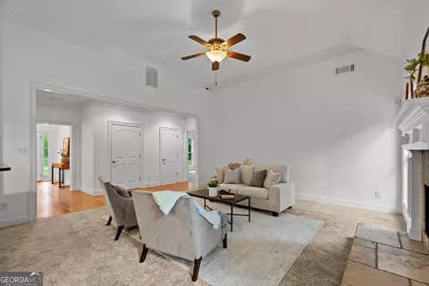 Living - 285 Huckaby Rd, Brooks, GA 30205 photo 1 of 4