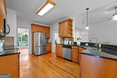 Kitchen - 285 Huckaby Rd, Brooks, GA 30205 photo 2 of 2