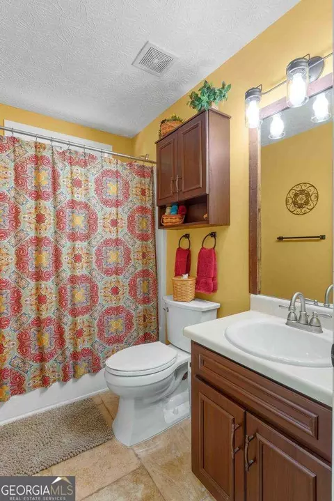 Bath - 340 Flowers Dr, Covington, GA 30016 photo 1 of 5