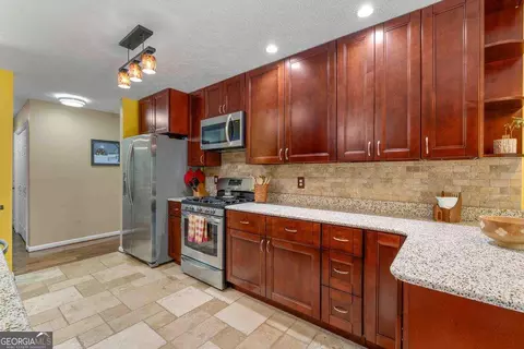 Kitchen - 340 Flowers Dr, Covington, GA 30016 photo 4 of 5