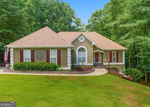 Exterior - 340 Flowers Dr, Covington, GA 30016 photo 1 of 13