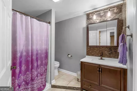 Bath - 340 Flowers Dr, Covington, GA 30016 photo 5 of 5