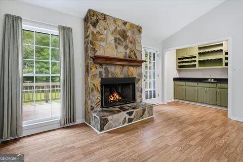Living - 93 Daniel Ct, Mcdonough, GA 30253 photo 3 of 3