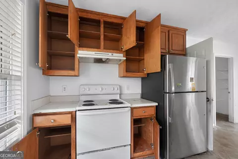 Kitchen - 25 Halley Ct, Covington, GA 30016 photo 1 of 1