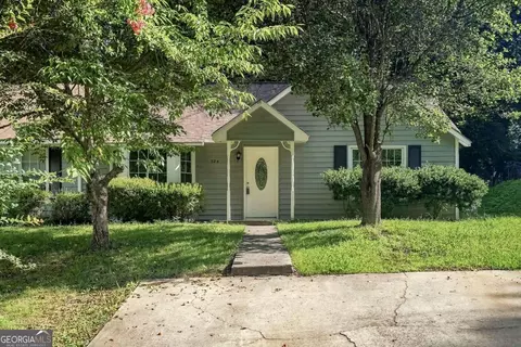 324 Farm Place Ct NE, Woodstock, GA 30188