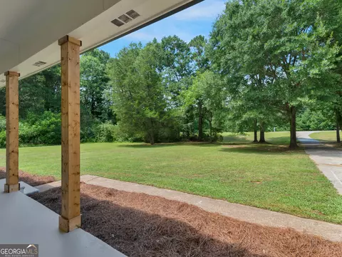 976 Hampton Locust Grove Rd, Hampton, GA 30228 photo 3