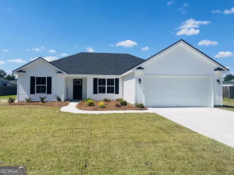 57 NW Riverside Dr, Ludowici, GA 31316