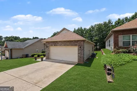 5125 Summersun Dr, Morrow, GA 30260 photo 3