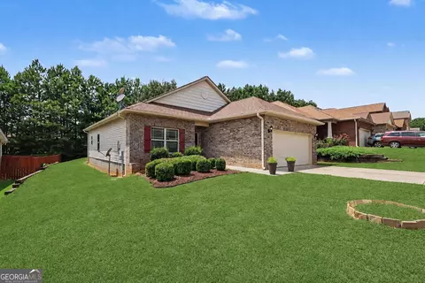 5125 Summersun Dr, Morrow, GA 30260 photo 2