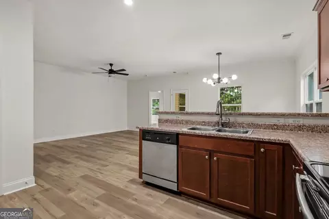 5125 Summersun Dr, Morrow, GA 30260 photo 9