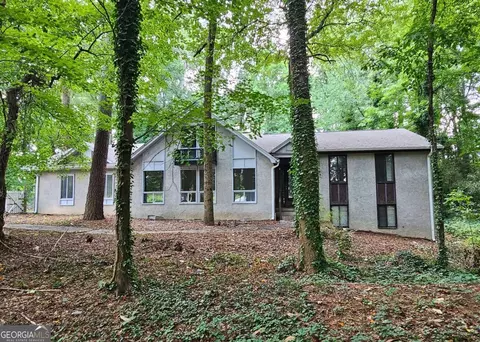 3000 Collier Dr NW, Atlanta, GA 30318