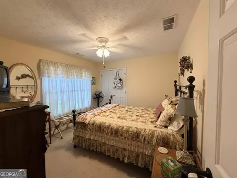 4090 Forest View Dr SE, Conyers, GA 30094