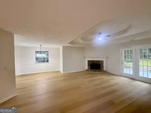 100 Chestnut Dr, Covington, GA 30016 photo 9
