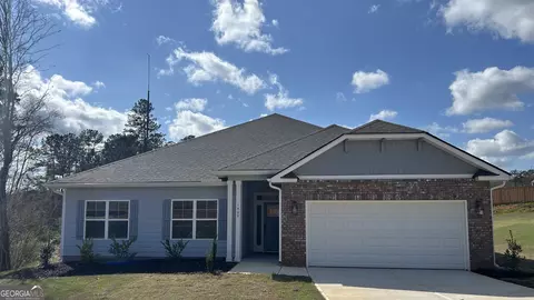 1409 Barrington Place Ln, Macon, GA 31220