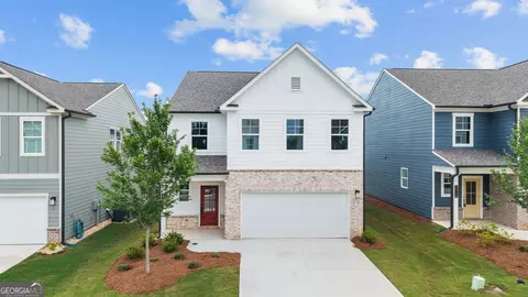 4406 Buttonwood Ln, Lilburn, GA 30047