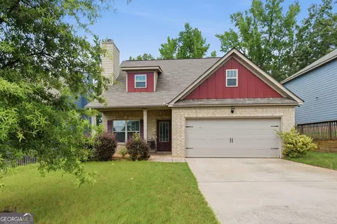 1057 Hartwell Rd, Locust Grove, GA 30248