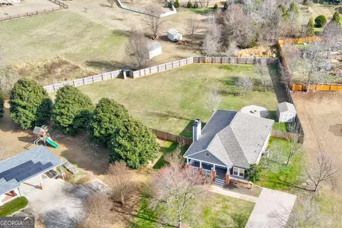 52 Willow Oak Cir, Comer, GA 30629 photo 2