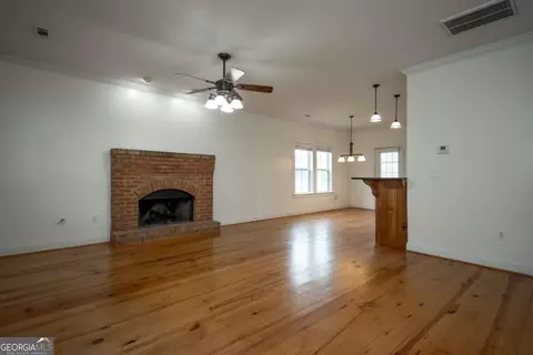 52 Willow Oak Cir, Comer, GA 30629 photo 3