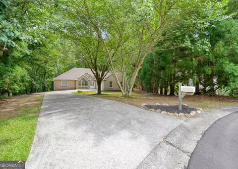 Exterior - 305 Michael Cir, Canton, GA 30114 photo 2 of 12