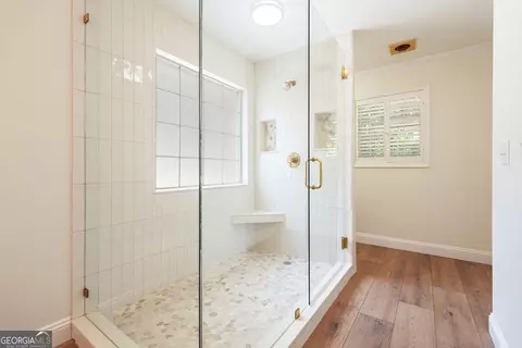 Bath - 305 Michael Cir, Canton, GA 30114 photo 5 of 8
