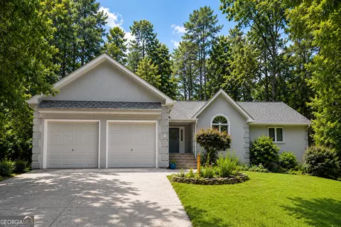 419 Thornwood Cir, Mount Airy, GA 30563