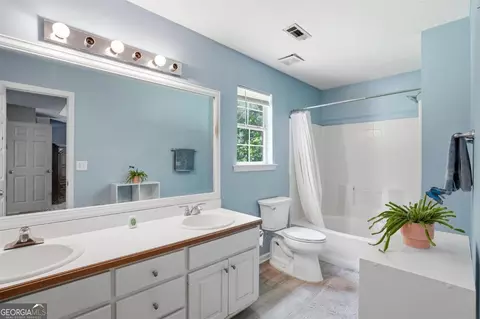 Bath - 85 Goldfinch Dr, Covington, GA 30016 photo 1 of 5