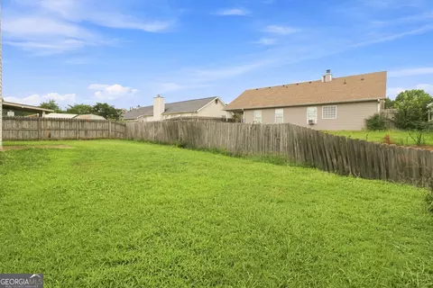 Exterior - 2312 Sugarleaf Trl, Hampton, GA 30228 photo 5 of 6