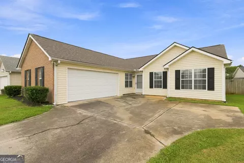 Exterior - 2312 Sugarleaf Trl, Hampton, GA 30228 photo 3 of 6