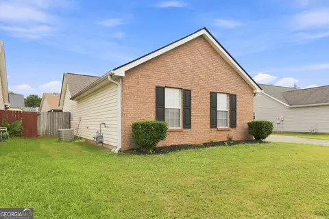 Exterior - 2312 Sugarleaf Trl, Hampton, GA 30228 photo 2 of 6