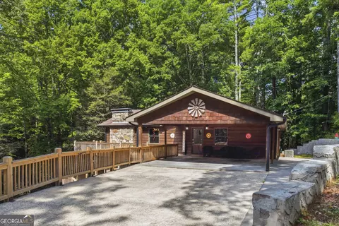 35 Laurel Ridge Dr, Ellijay, GA 30536