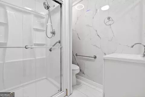 Bath - 320 Wynstone Way, Duluth, GA 30097 photo 1 of 8