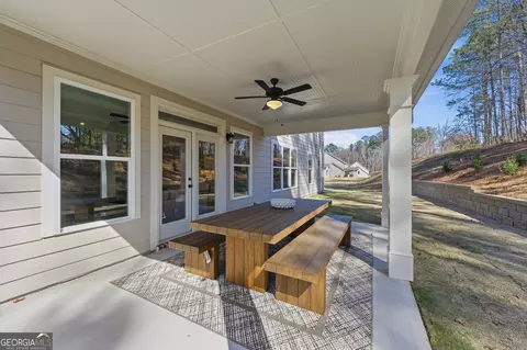1090 Low Water Xing NW, Acworth, GA 30101