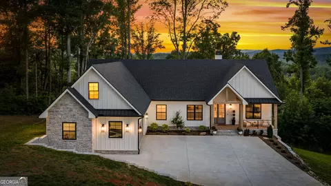 228 Winding Rdg, Blairsville, GA 30512