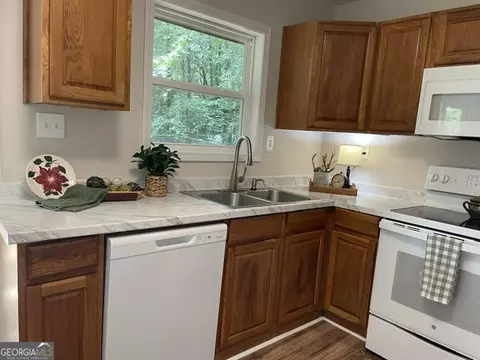 852 Pine Shadow Ln, Winder, GA 30680 photo 8