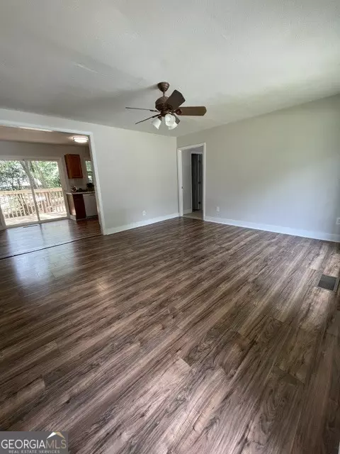 852 Pine Shadow Ln, Winder, GA 30680 photo 5