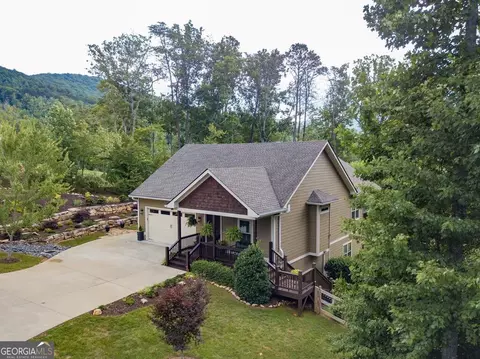 2068 Gallatin Rd #10, Young Harris, GA 30582