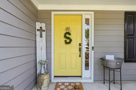 Exterior - 319 Spring Hill Dr, Canton, GA 30115 photo 4 of 5