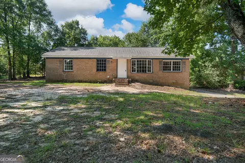 4216 W Oak Dr, Macon, GA 31210