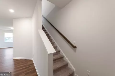 Entry Way - 104 Windmill Ct, Calhoun, GA 30701 photo 1 of 3