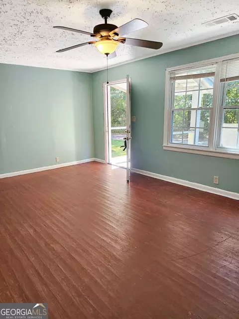 147 Cobb Rd, Covington, GA 30014 photo 5