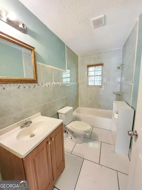 147 Cobb Rd, Covington, GA 30014 photo 9