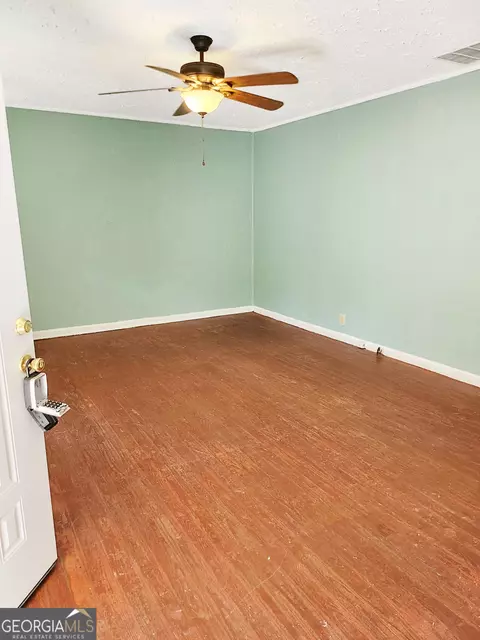 147 Cobb Rd, Covington, GA 30014 photo 4