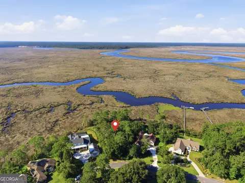 1071 Greenwillow Dr, Saint Marys, GA 31558