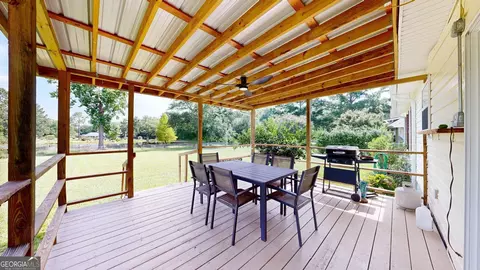 Exterior - 2121 Alexis Dr, Claxton, GA 30417 photo 4 of 5