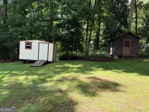 Exterior - 105 Dogwood Dr, Lagrange, GA 30241 photo 3 of 4