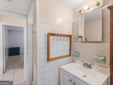 Bath - 2026 Pinecrest Dr, Morrow, GA 30260 photo 5 of 5