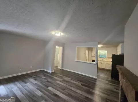 Living - 271 E Wright St, Winder, GA 30680 photo 3 of 3