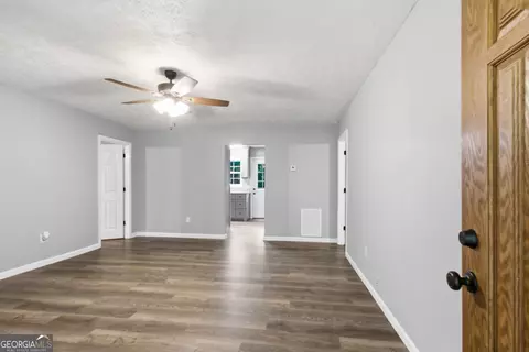 222 Chigger Ridge Rd, Carnesville, GA 30521 photo 3